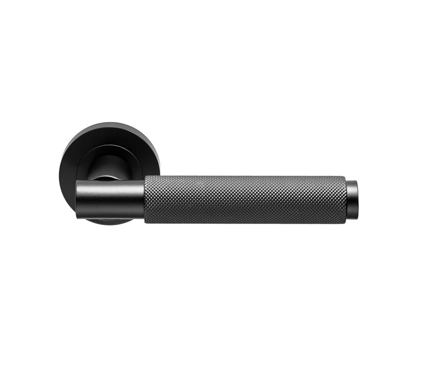 Matt Black Varese Knurled Lever on Round Rose | EUL050MB 