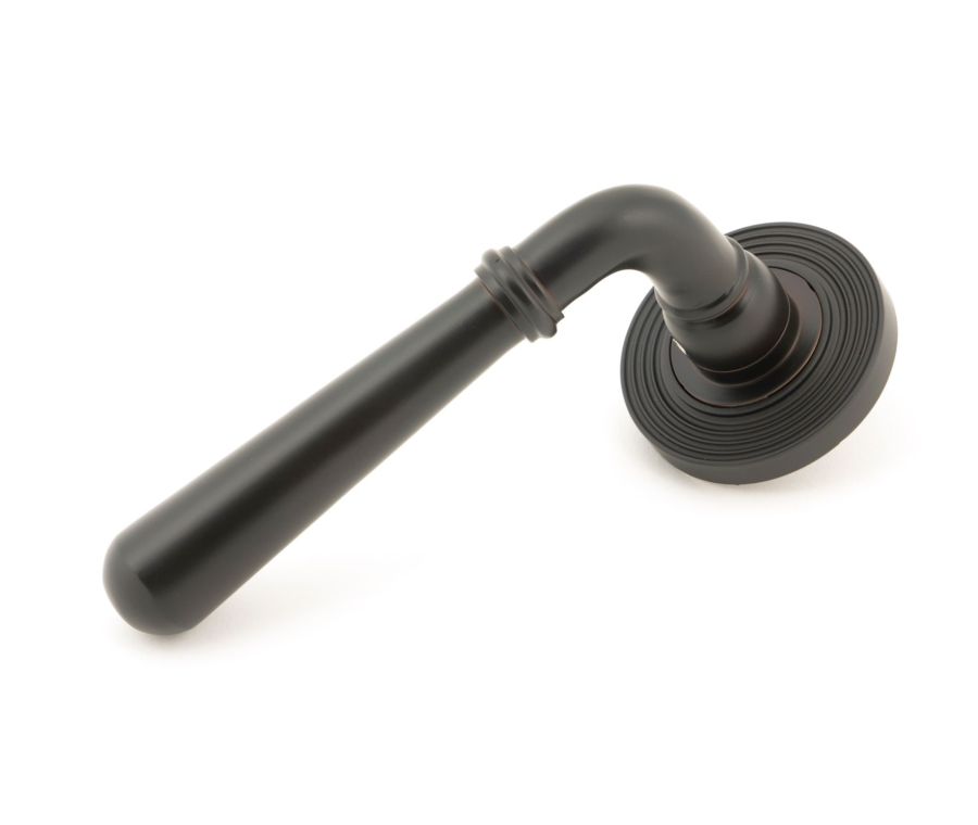 Set Aged Bronze Newbury Lever on Beehive rose | 46063 | 50031