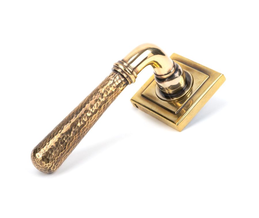 Set Aged Brass Hammered Newbury Lever on Square rose | 46072 | 50040