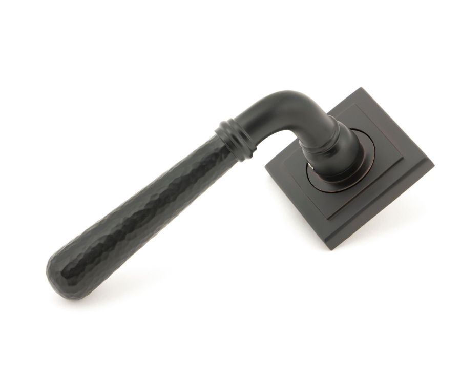 Set Aged Bronze Hammered Newbury Lever on Square rose | 46084 | 50052