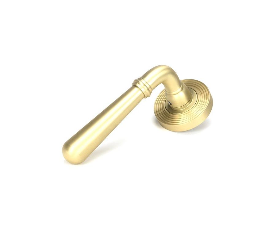 Set Anvil Satin Brass Newbury Lever on Beehive rose | 50855 | 50859