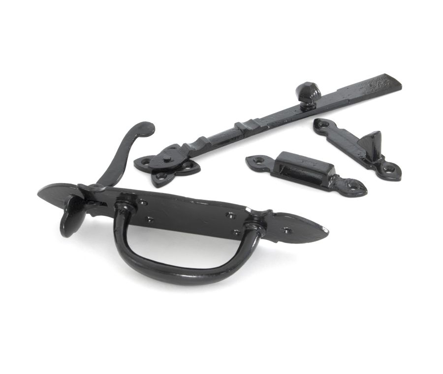 From the Anvil 218mm Black Cast Suffolk Thumb Latch | 73264M