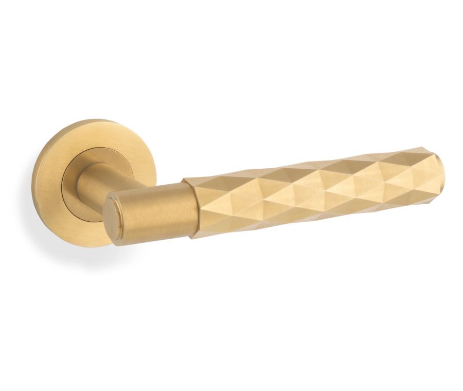 Alexander & Wilks Satin Brass PVD Spitfire Lever Diamond Cut on rose | AW226SBPVD