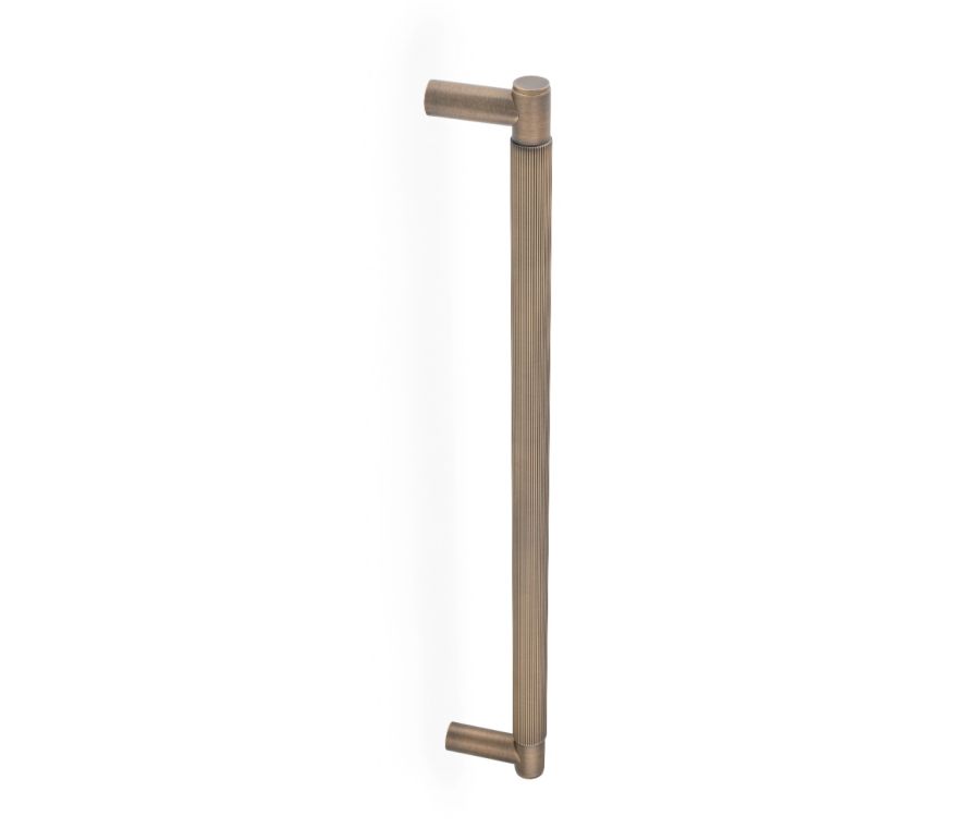 Antique Brass Spitfire Reeded Pull Handle | AW502-450-AB