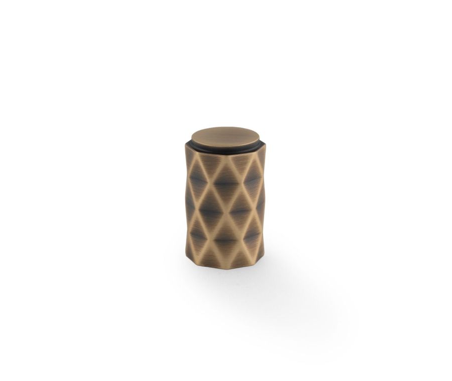 Alexander Wilks Antique Brass Diamond Cut Knob | AW847-30-AB