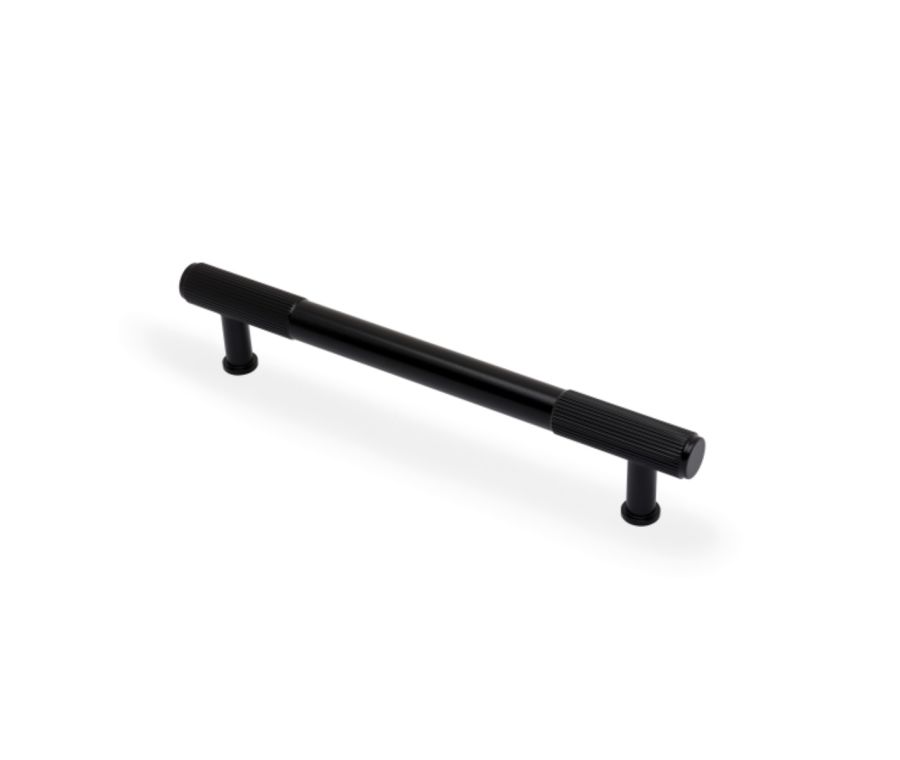 A&W Black Washington Reeded Pull Handle c/c 160mm | AW854R-160-BL