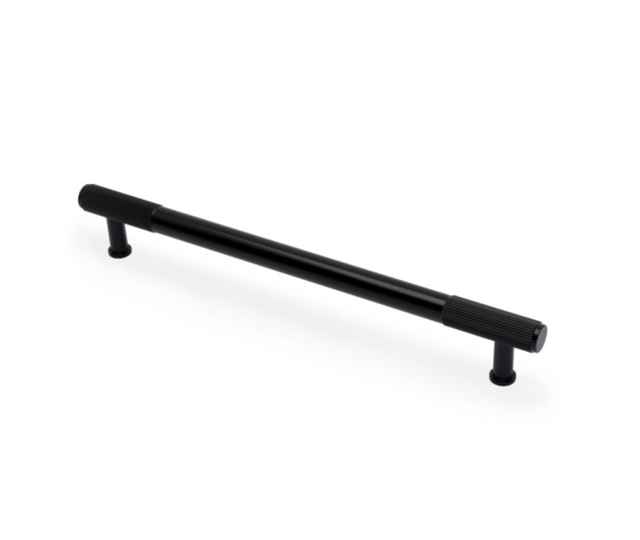 A&W Black Washington Reeded Pull Handle c/c 224mm | AW854R-224-BL