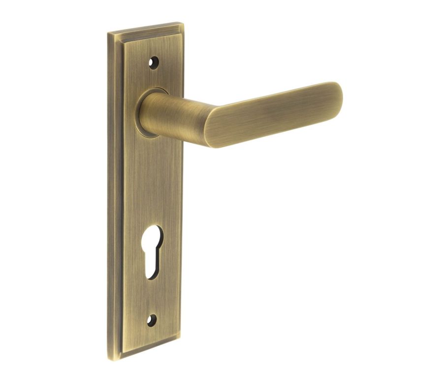 Set Burlington Antique Brass Kensington Lever on Euro Lock Plate c/c 72mm | BUR25-455AB