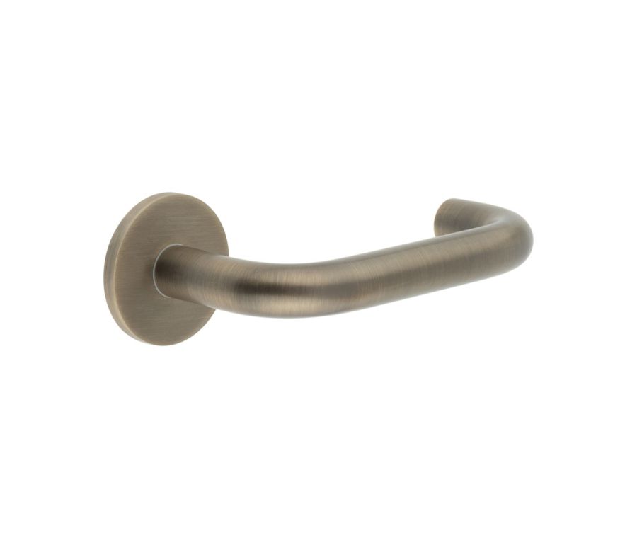 CR-106 Antique Brass Unsprung Round Rose Door Handle