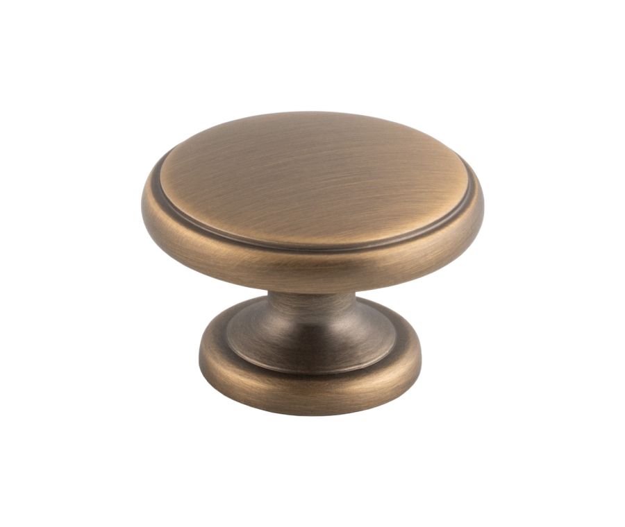 Antique Brass 32mm Oxford Cupboard Knob | FTD524SAB