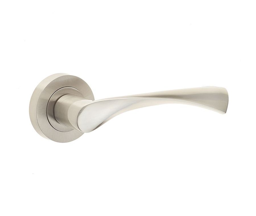 Frelan Twirl SN lever on rose