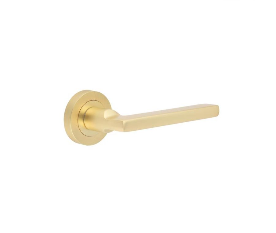 Sets Satin Brass Jet Lever Handle on rose | JV600SB