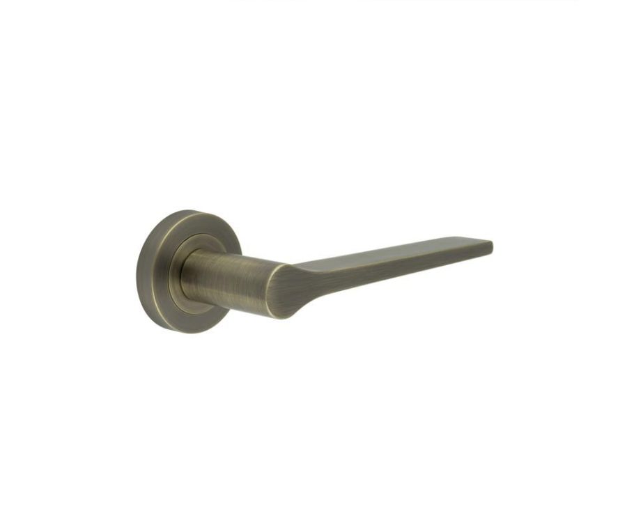 Sets Antique Brass Geo Lever Handle on rose | JV851AB