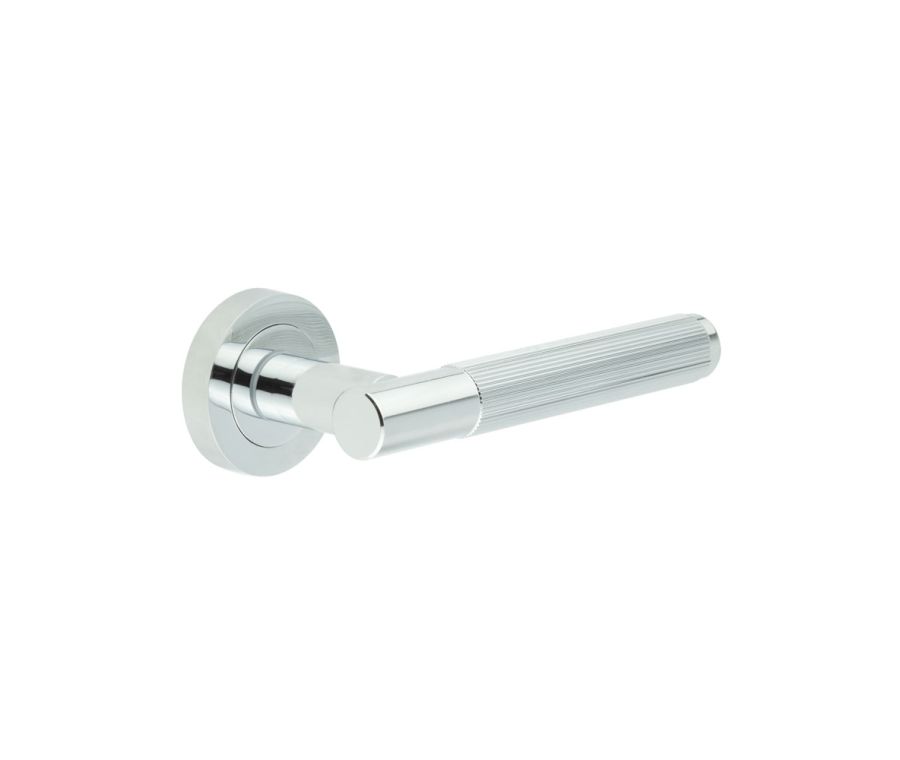 Sets Polished Chrome Venice Lever Handle on rose | JV852PC