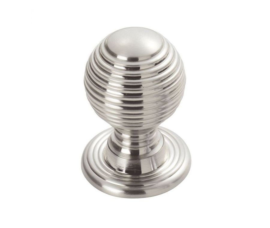 Polished Chrome 28mm Queen Anne Reeded Cupboard Knob | M1004CP