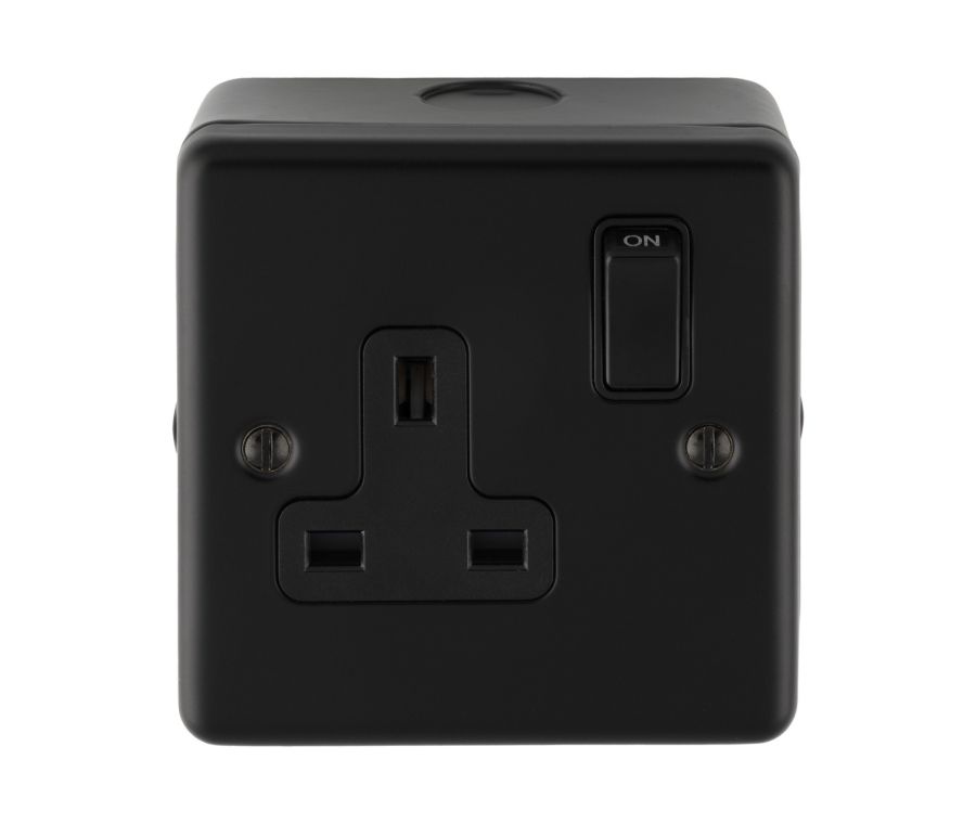 Eurolite Black Metal Clad 1 Gang Switched DP Socket  |  MCB4090