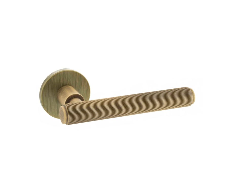 Set Millhouse Yester Bronze Stephenson Linear Lever on 5mm rose | MHSR250YB