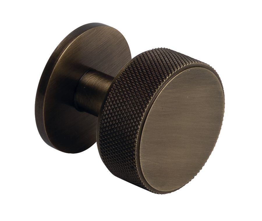 Antique Bronze 38mm Harlington Knurled Knob  | 101.21.026