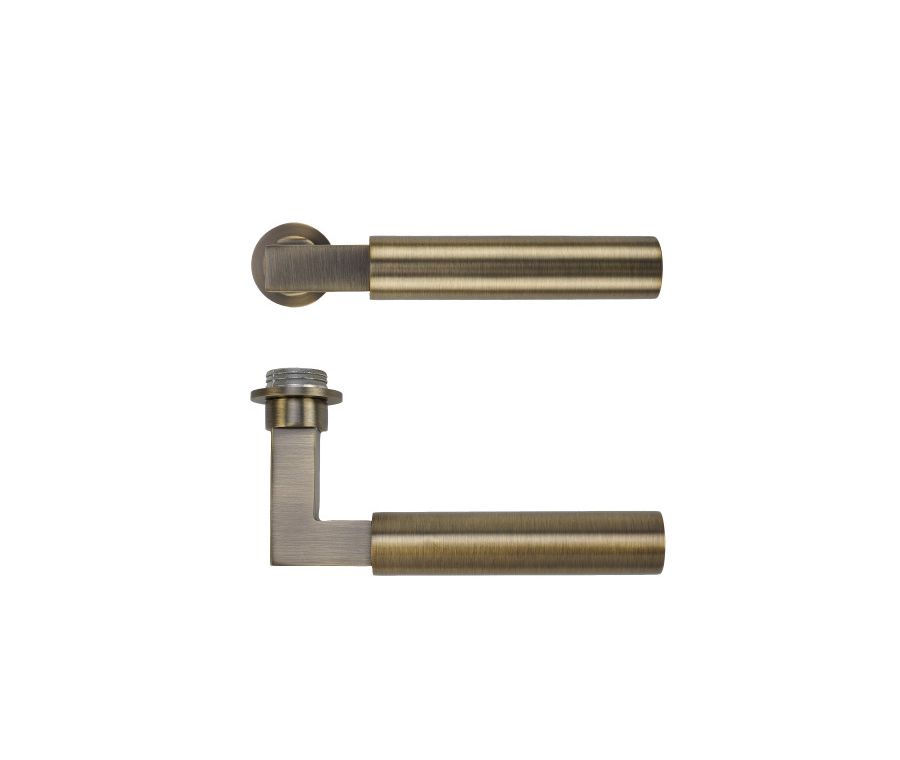 Antique Brass Garda Lever on 32mm Round Mini Rose | RT050-MINI-AB