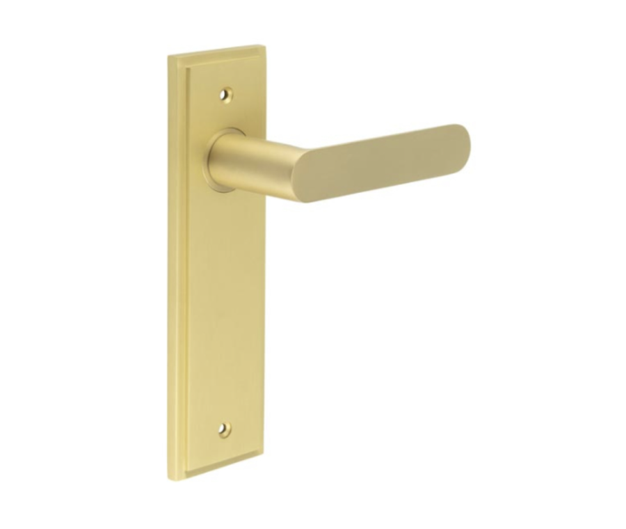 Set Burlington Satin Brass Kensington Lever on Latch Plate | BUR25-450SB