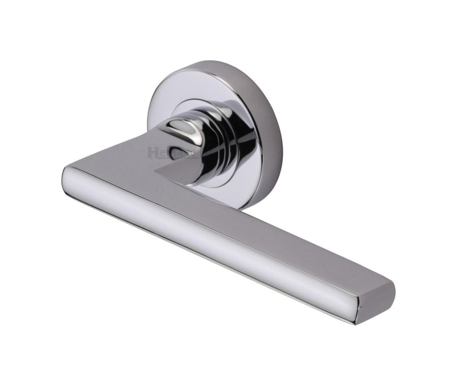 Polished Chrome Trident Door Handle on Round Rose