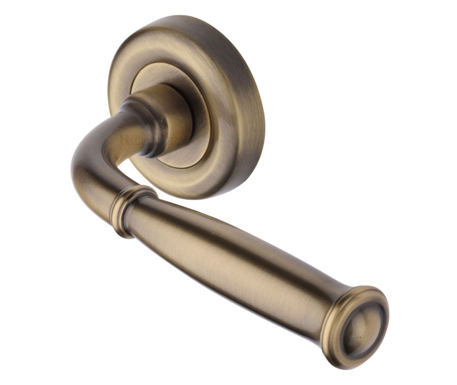 Antique Brass Lincoln Door Handle on Round Rose