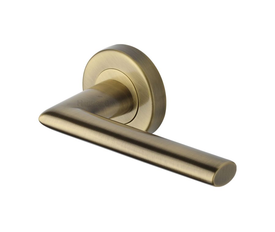 Antique Brass Admiralty Door Handle on Round Rose