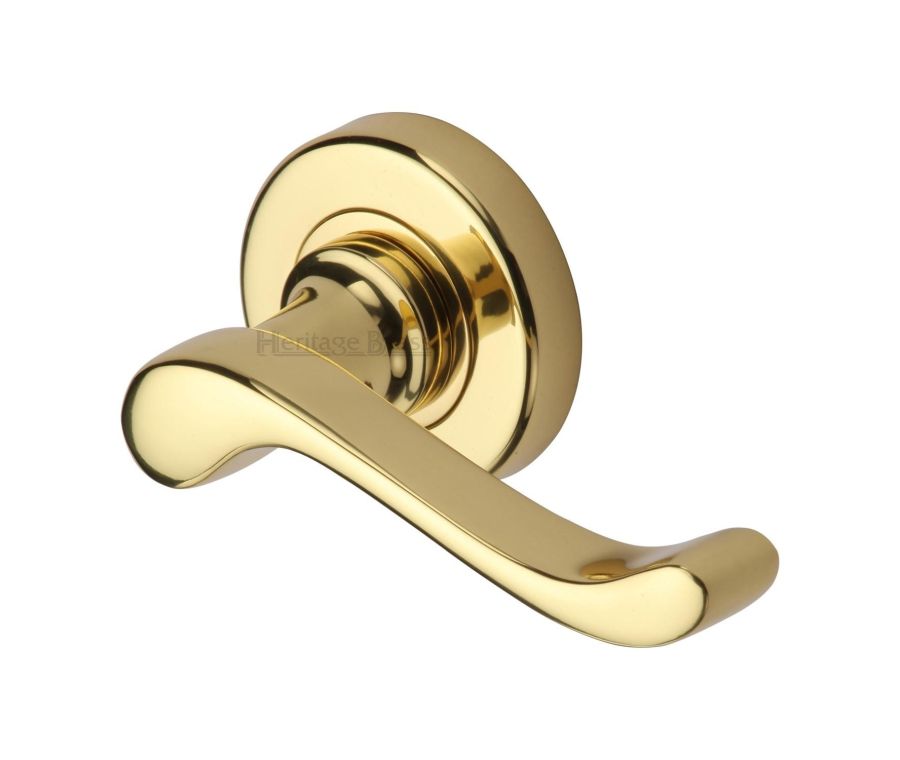 Polished Brass Bedford Door Handle on Round Rose