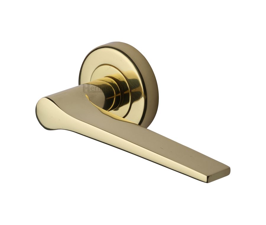 Polished Brass Gio Door Handle on Round Rose