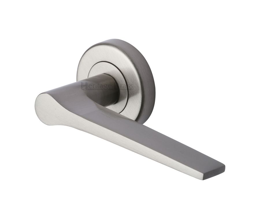 Satin Nickel Gio Door Handle on Round Rose