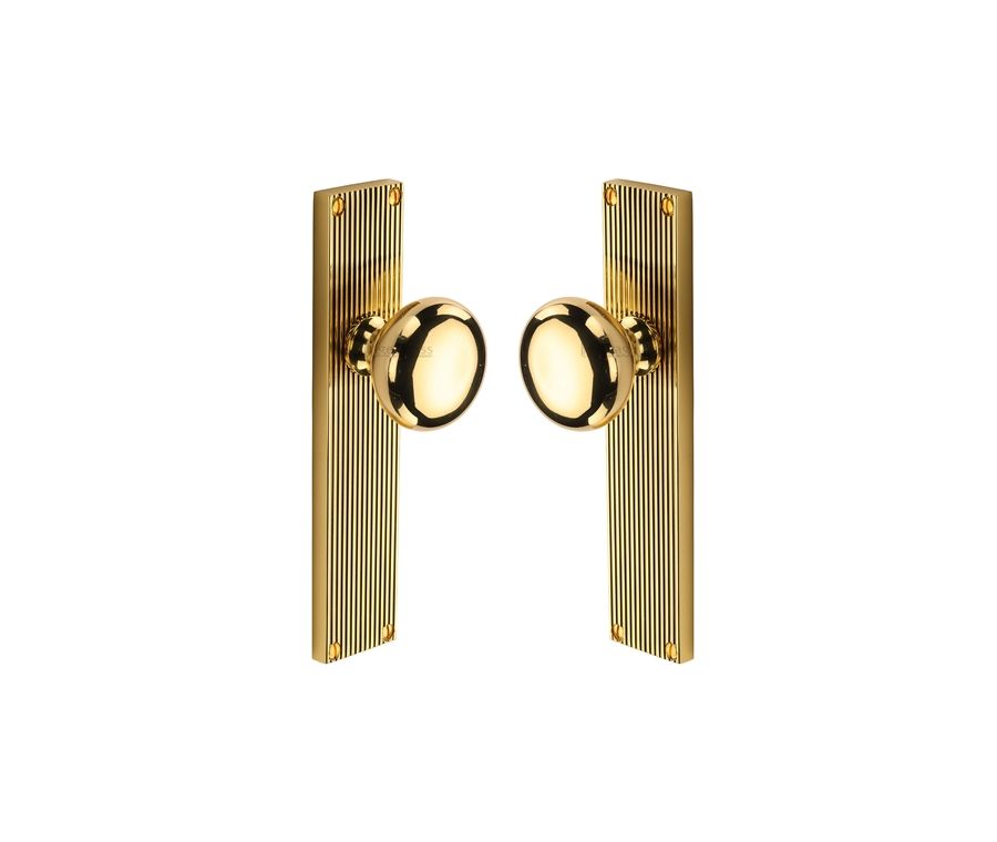 Heritage Brass Polished Brass Victoria Door Knob on Reeded Plate - Latch Set