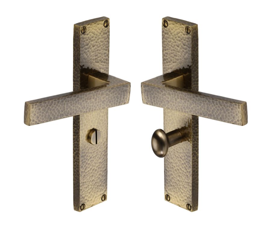 Heritage Brass Antique Brass Delta Hammered Door Handle on Plate - Bathroom Set