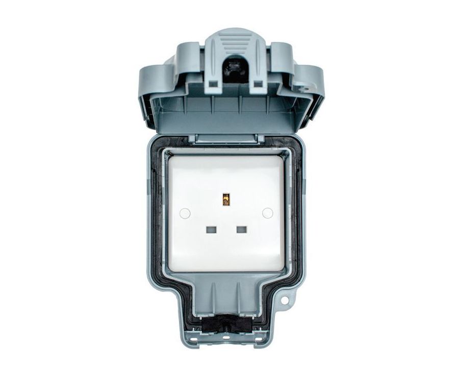 Eurolite Euroseal IP66 Weatherproof 1 Gang 13Amp Unswitched Socket Outlet Lockable | WP4030