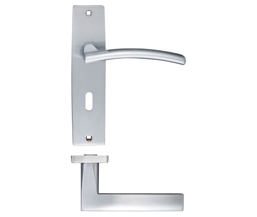 Set Satin Chrome Amalfi Lever Lock on backplate
