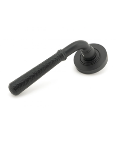 Set Matt Black Hammered Newbury Lever on Plain rose | 45651