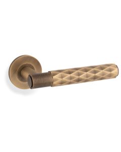 Alexander & Wilks Antique Brass Spitfire Lever Diamond Cut on rose | AW226AB