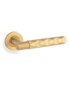 Alexander & Wilks Satin Brass PVD Spitfire Lever Diamond Cut on rose | AW226SBPVD