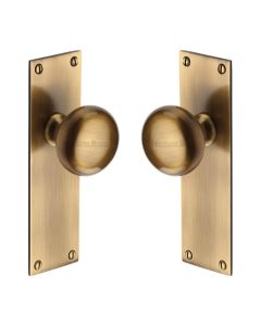 Heritage Brass Antique Brass Balmoral Door Knob on Plate - Lever Latch