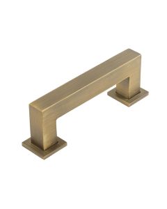 Burlington 96mm Antique Brass Trafalgar Cabinet Handle | BUR210AB