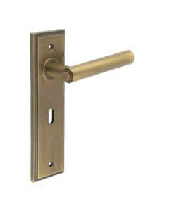 Set Burlington Antique Brass Richmond Lever on Key Lock Plate  | BUR45-451AB