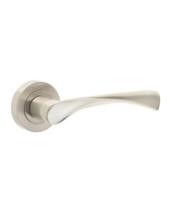Frelan Twirl SN lever on rose