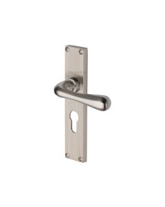 Heritage Brass Polished Brass Charlbury Reeded Door Handle on Plate - Lever Lock