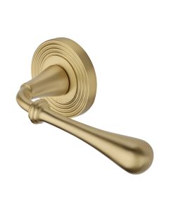 Satin Brass Roma Reeded Door Handle on Round Rose