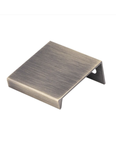 Antique Brass 40mm Squared Edge Pull | FTD302AAB