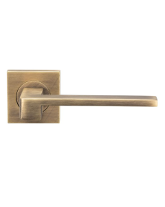 Set Carlisle Antique Brass Serozzetta Equi Lever on square rose | SZM370AB