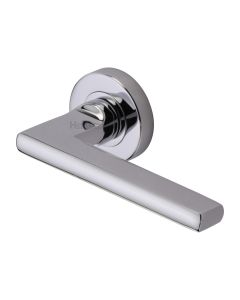 Polished Chrome Trident Door Handle on Round Rose