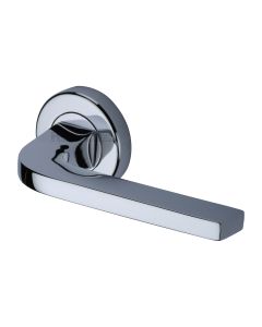 Polished Chrome Bellagio Door Handle on Round Rose