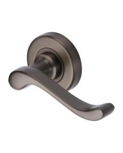 Matt Bronze Bedford Door Handle on Round Rose