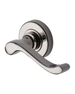 Polished Nickel Finish Bedford Door Handle on Round Rose