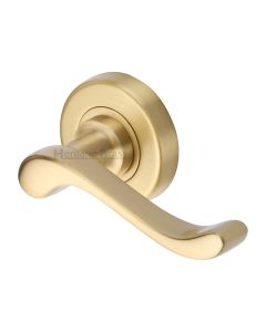 Satin Brass Bedford Door Handle on Round Rose